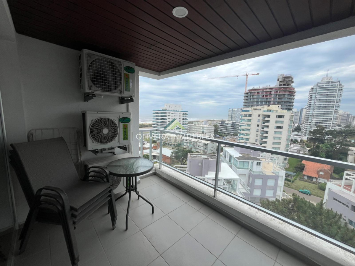 Apartamento ID.13835 - Apartamento en venta con vista a la Brava, Punta del Este