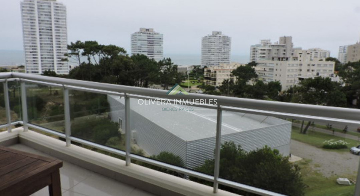 Apartamento ID.3885 - Venta apartamento de 2 dormitorios, Punta del Este!!!