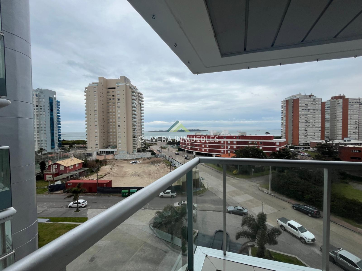 Apartamento ID.13714 - Apartamento en venta a pasos del mar, Punta del Este