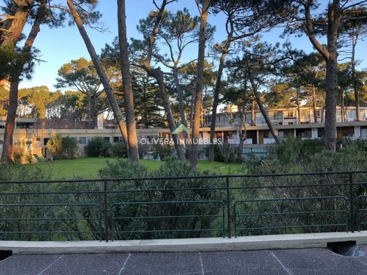 Apartamento ID.9517 - Atención !! Apartamento Complejo en Arcobaleno - Baño Totalmente Nuevo !!