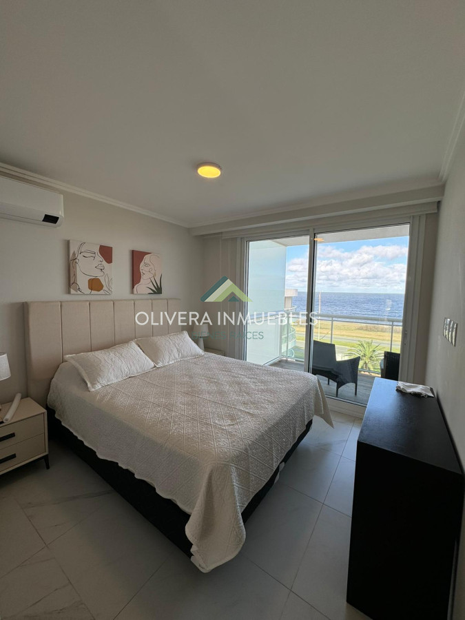 Apartamento ID.12369 - Apartamento en venta de 2 dormitorios en Edificio Cruceros