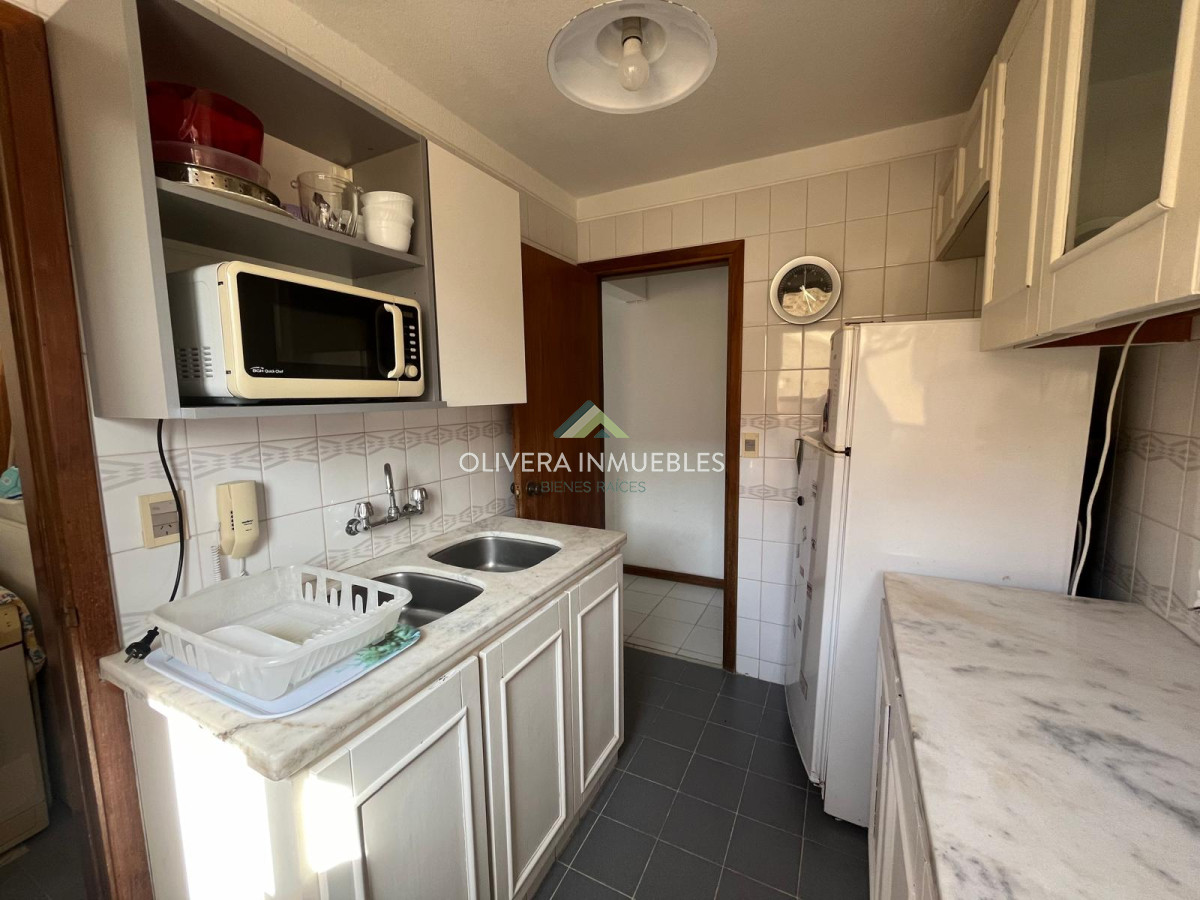 Apartamento ID.13670 - Apartamento en venta y alquiler temporal, vista al mar Punta del Este