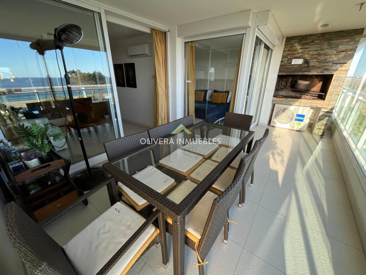 Apartamento ID.12105 - Apartamento en venta de 2 dormitorios en Edificio Cruceros