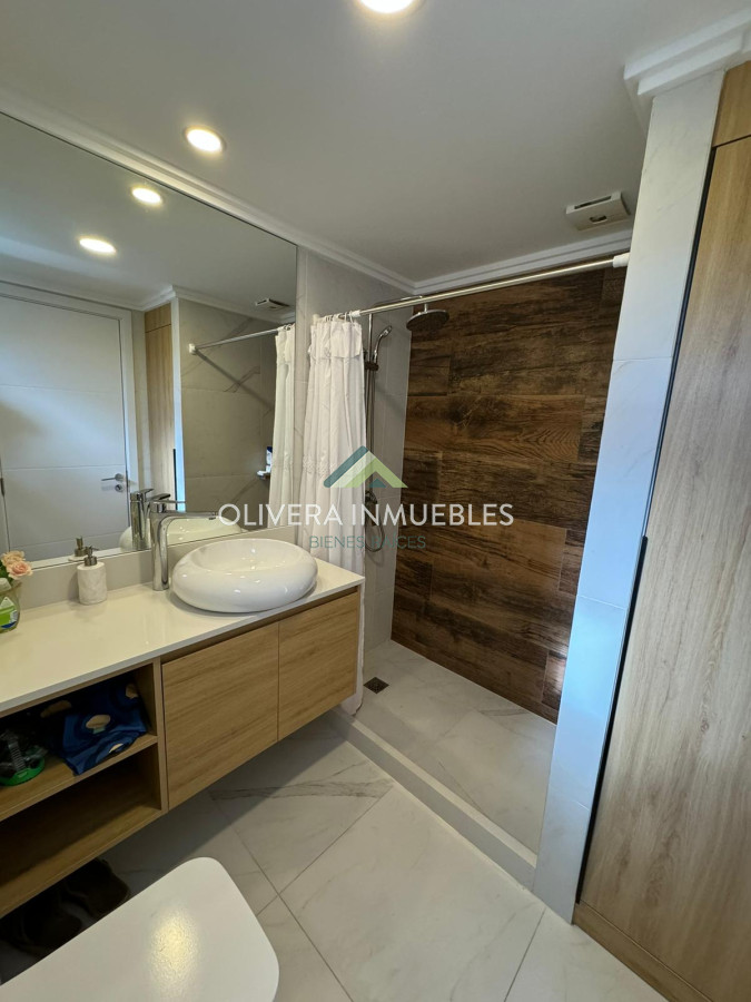 Apartamento ID.12369 - Apartamento en venta de 2 dormitorios en Edificio Cruceros