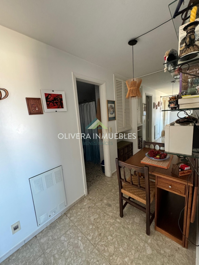 Apartamento ID.11465 - Apartamento en venta de 1 dormitorio y medio en Punta del Este