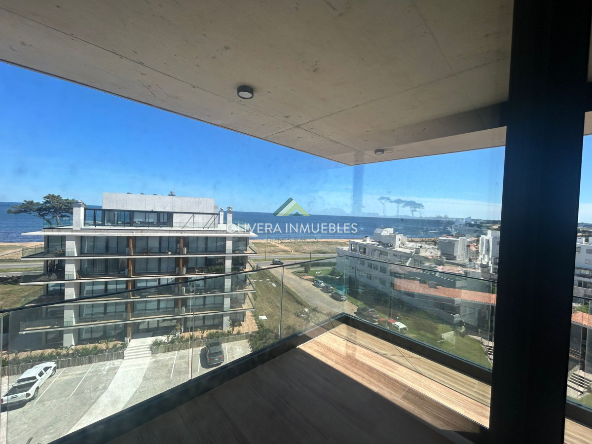Apartamento ID.12778 - Apartamento en venta 2 dormitorios Playa Mansa Punta del Este 