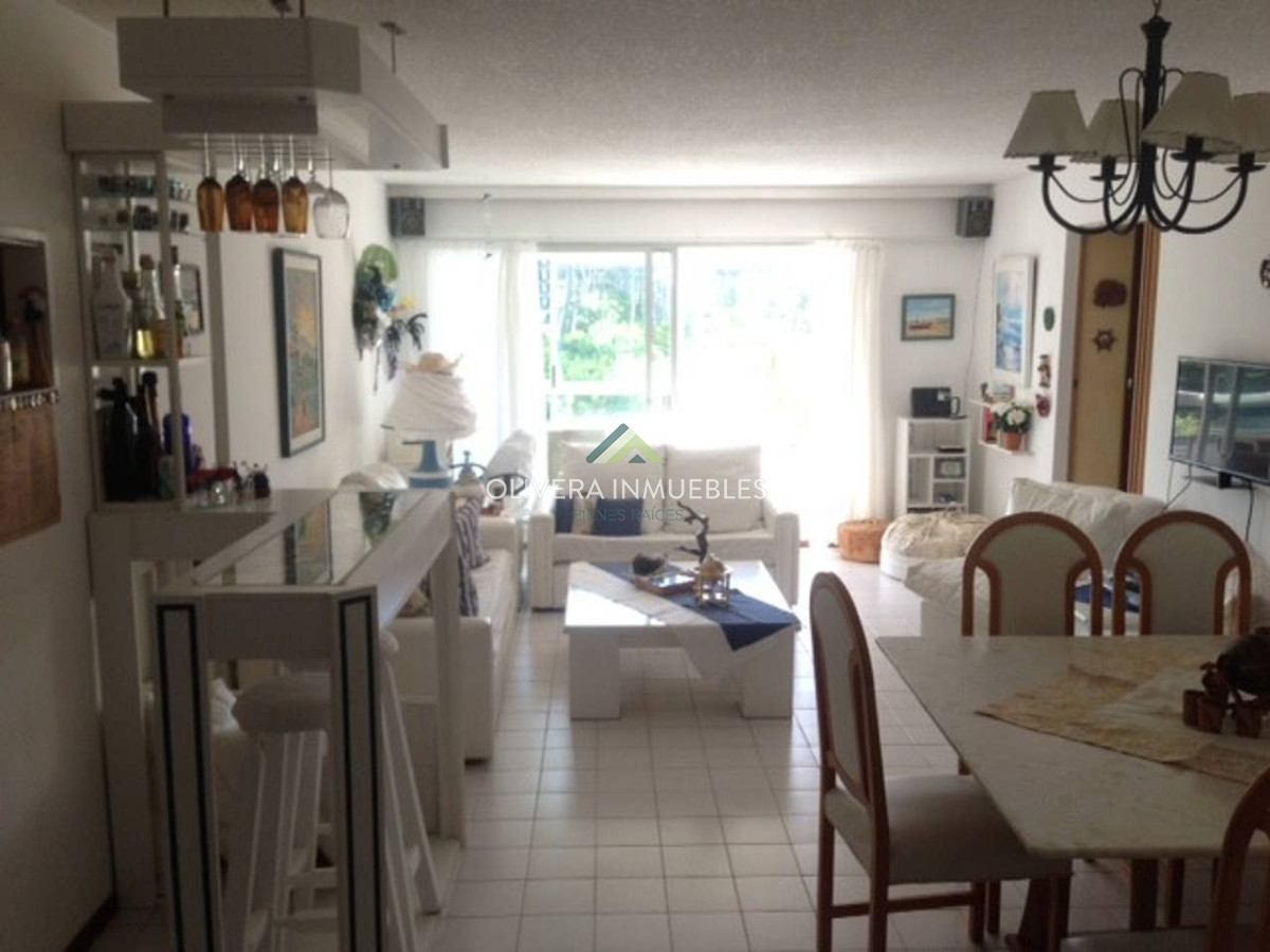 Apartamento ID.4031 - Hermoso apartamento en Roosevelt de 1 Dormitorio en Alquiler