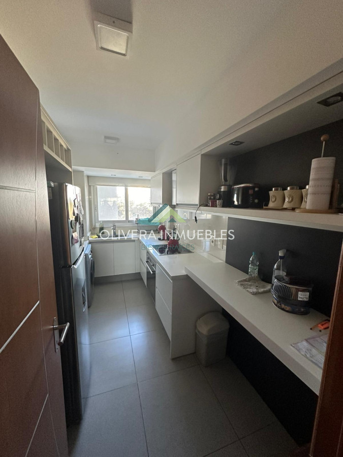 Apartamento ID.12665 - Apartamento en venta de 2 dormitorios en edificio Miami Boulevard