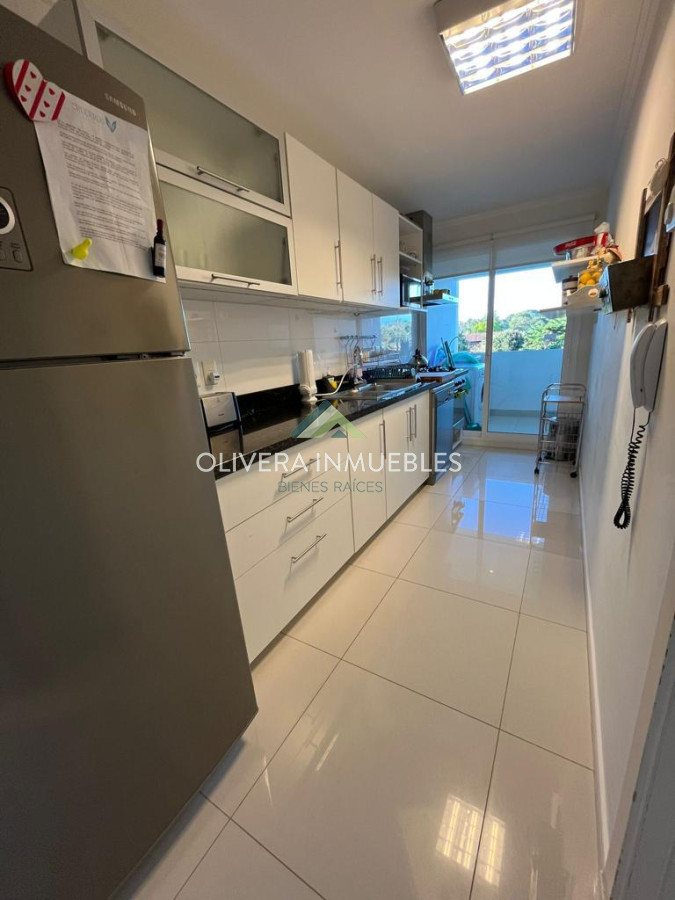 Apartamento ID.12105 - Apartamento en venta de 2 dormitorios en Edificio Cruceros