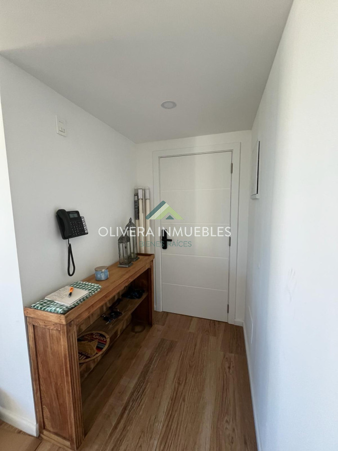 Apartamento ID.11435 - Apartamento en venta, alquiler anual o alquiler de verano  de 2 dormitorio en Playa Mansa, Punta del Este