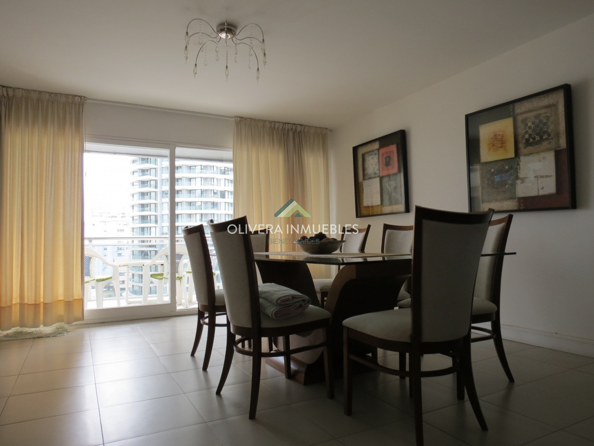 Apartamento ID.5345 - Venta de apartamento 3 dormitorios, full amenities, en uno de los mejores barrios de Punta del Este 