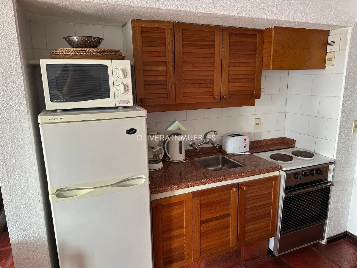 Apartamento ID.13553 - Alquiler anual sobre Roosevelt