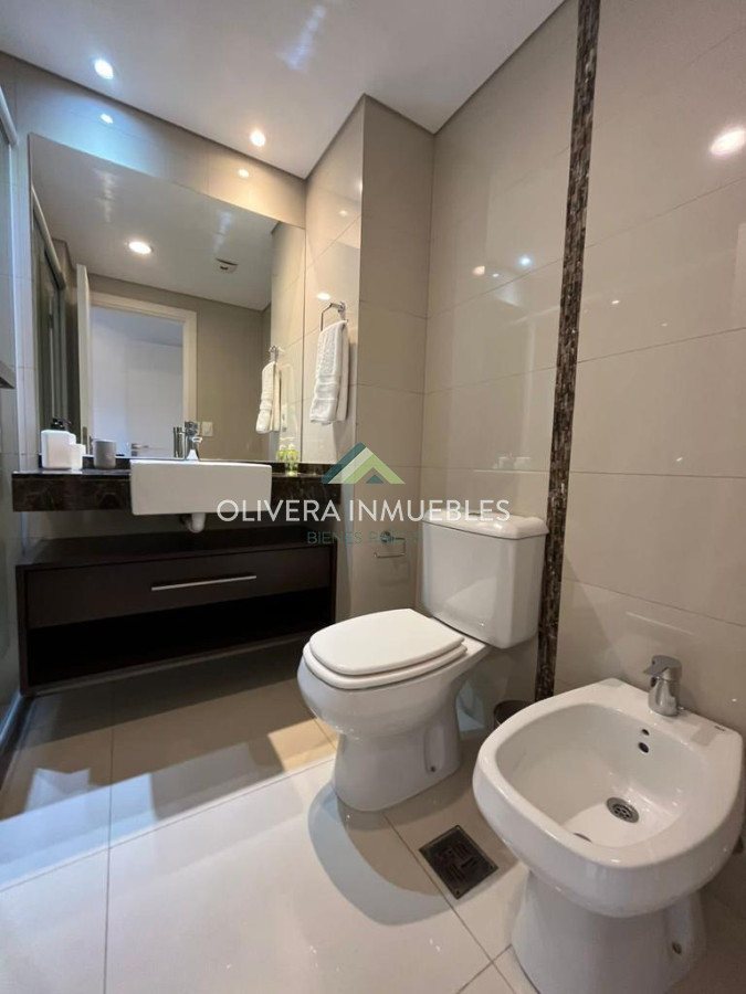 Apartamento ID.12105 - Apartamento en venta de 2 dormitorios en Edificio Cruceros