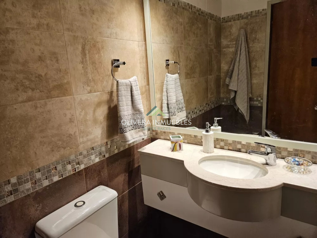 Apartamento ID.12253 - Venta Apto 2 Dormitorios y Cochera Pocitos