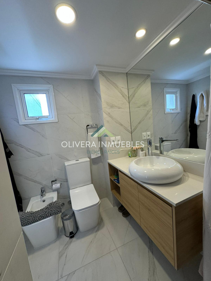 Apartamento ID.12369 - Apartamento en venta de 2 dormitorios en Edificio Cruceros