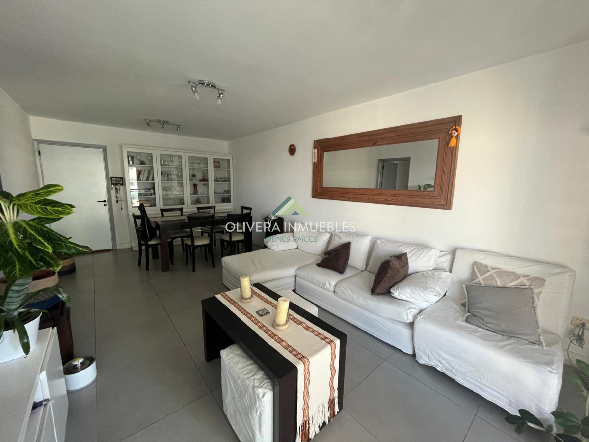 Apartamento ID.13689 - Apartamento en venta, 2 dormitorios en La Pastora, Punta del Este