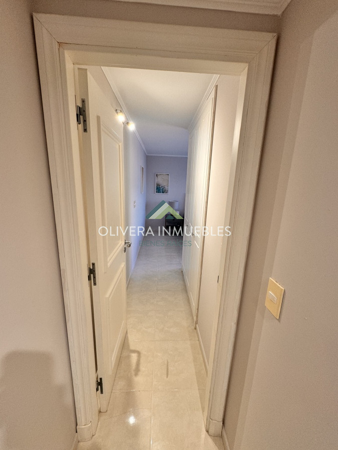Apartamento ID.12358 - Apartamento en venta de 4 dormitorios en Playa Mansa, Punta del Este