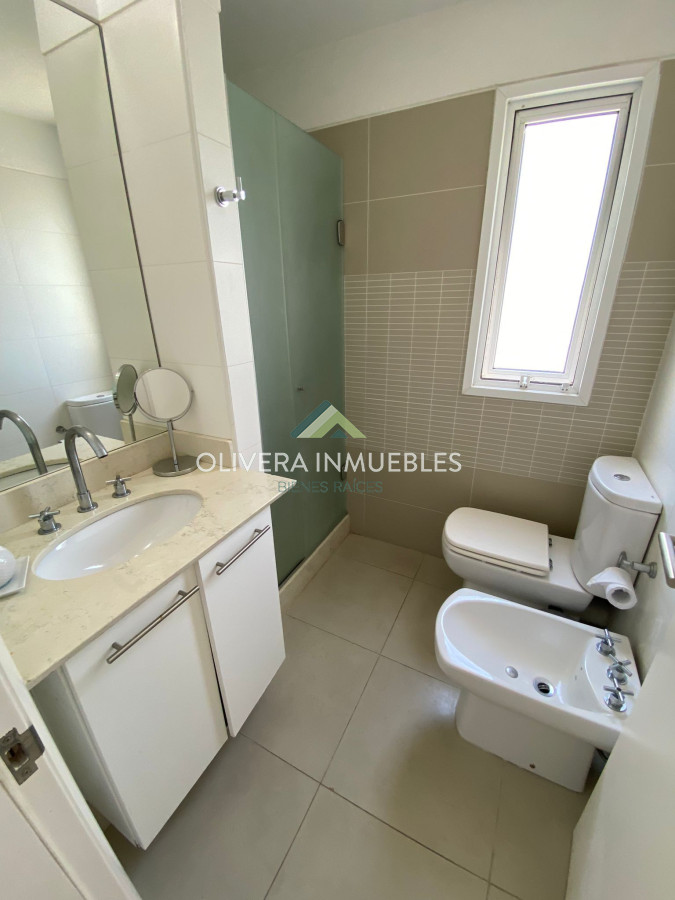 Apartamento ID.7598 - Aparatamento en venta de 2 dormitorios con vista al mar,