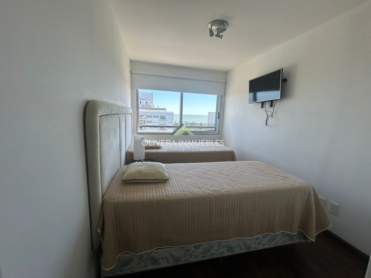 Apartamento ID.12921 - Apartamento en venta 2 dormitorios en Punta del Este 