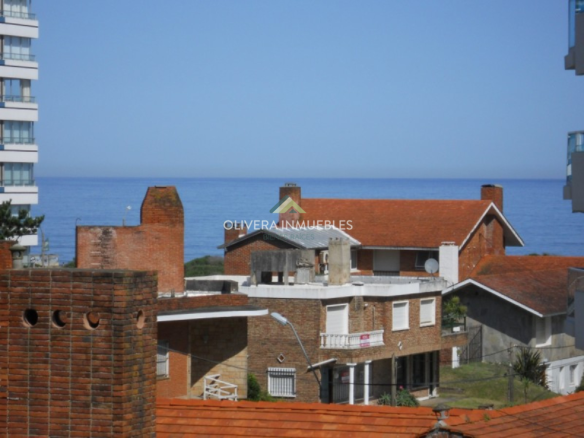 Apartamento ID.4440 - Apartamento en venta y alquiler de 2 dormitorios, Punta del Este.