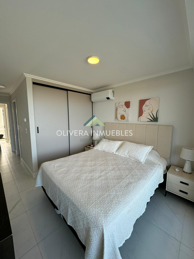 Apartamento ID.12369 - Apartamento en venta de 2 dormitorios en Edificio Cruceros