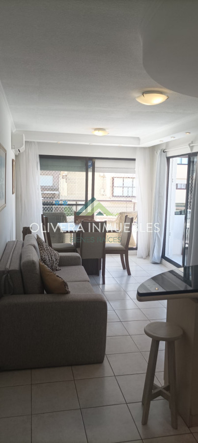 Apartamento ID.10140 - Alquilo en temporada Punta del este