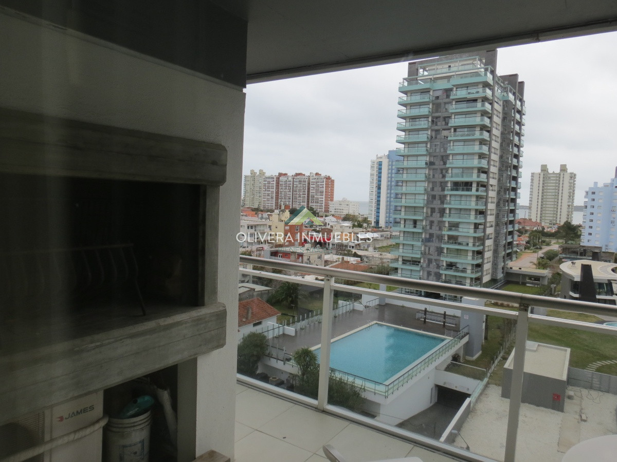 Apartamento ID.5345 - Venta de apartamento 3 dormitorios, full amenities, en uno de los mejores barrios de Punta del Este 