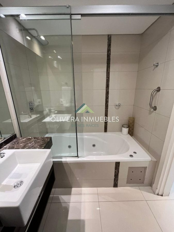 Apartamento ID.12105 - Apartamento en venta de 2 dormitorios en Edificio Cruceros