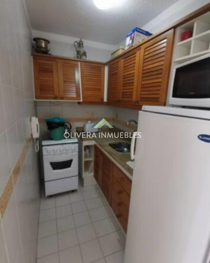Apartamento ID.11989 - Apartamento en venta 2 dormitorios con vista al mar, Punta del Este