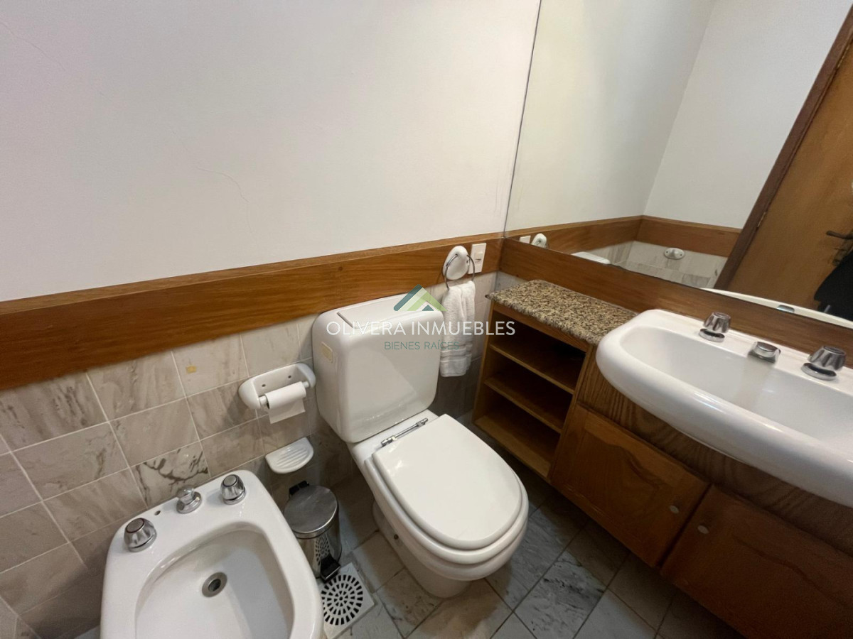 Apartamento ID.13840 - Apartamento en venta a metros del mar, Punta del Este