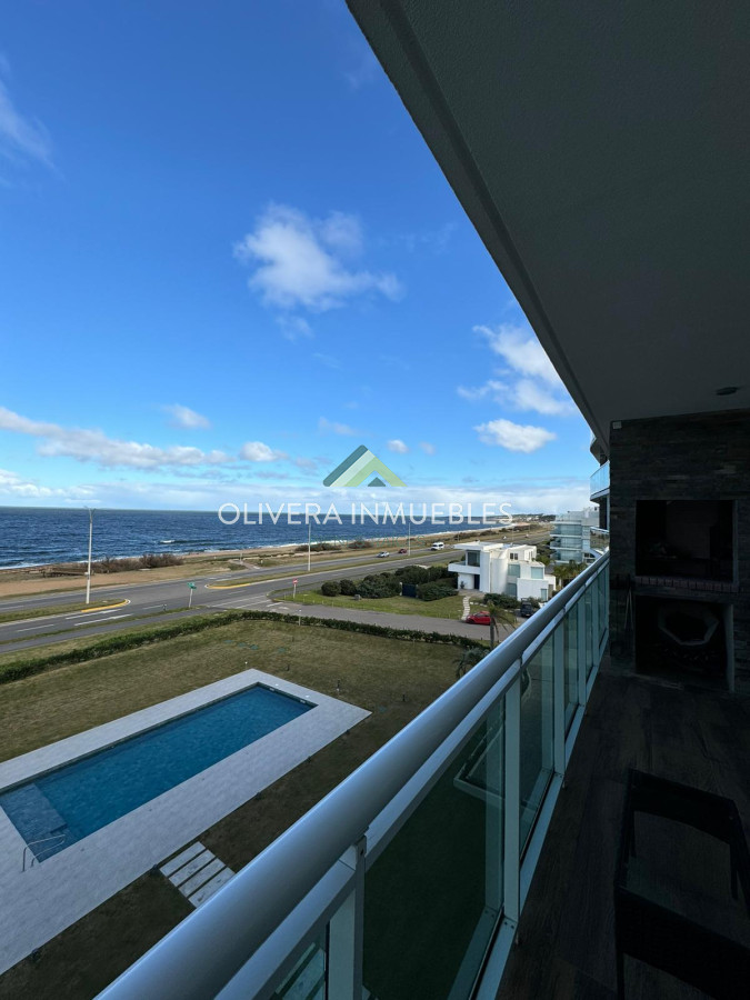 Apartamento ID.12369 - Apartamento en venta de 2 dormitorios en Edificio Cruceros