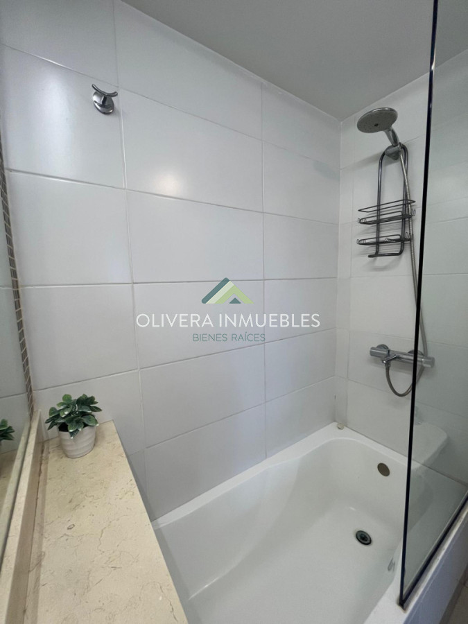 Apartamento ID.13835 - Apartamento en venta con vista a la Brava, Punta del Este