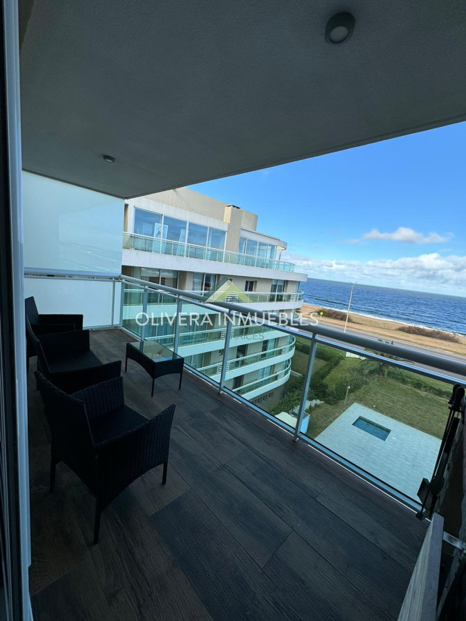 Apartamento ID.12369 - Apartamento en venta de 2 dormitorios en Edificio Cruceros