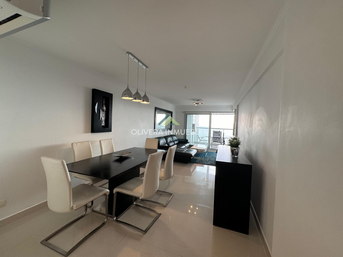 Apartamento ID.12685 - Apartamento en venta de 2 dormitorios en edificio Miami Boulevard