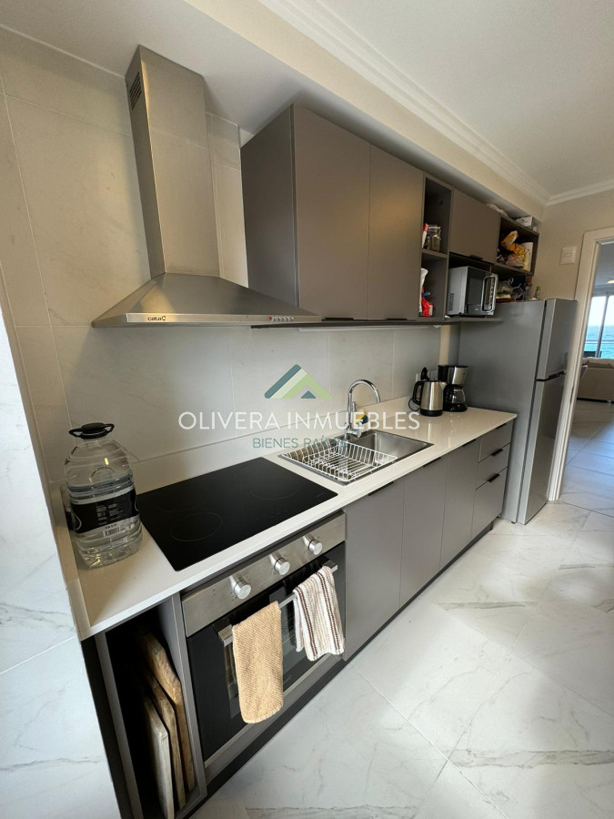 Apartamento ID.12369 - Apartamento en venta de 2 dormitorios en Edificio Cruceros