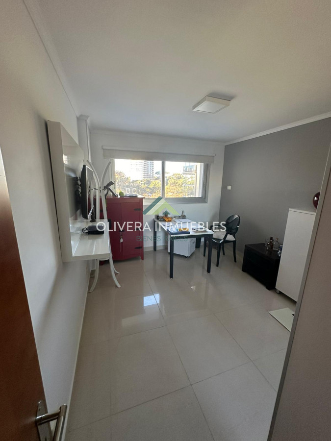 Apartamento ID.12665 - Apartamento en venta de 2 dormitorios en edificio Miami Boulevard