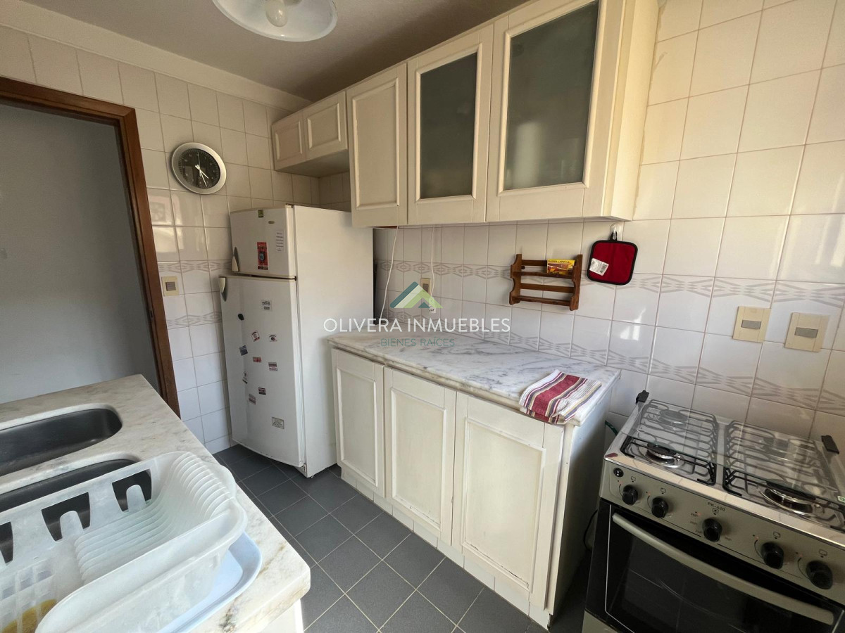Apartamento ID.13670 - Apartamento en venta y alquiler temporal, vista al mar Punta del Este