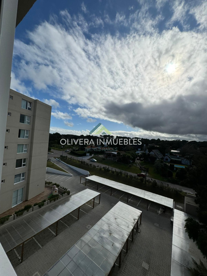 Apartamento ID.12369 - Apartamento en venta de 2 dormitorios en Edificio Cruceros