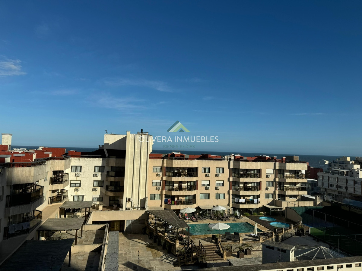 Apartamento ID.11465 - Apartamento en venta de 1 dormitorio y medio en Punta del Este