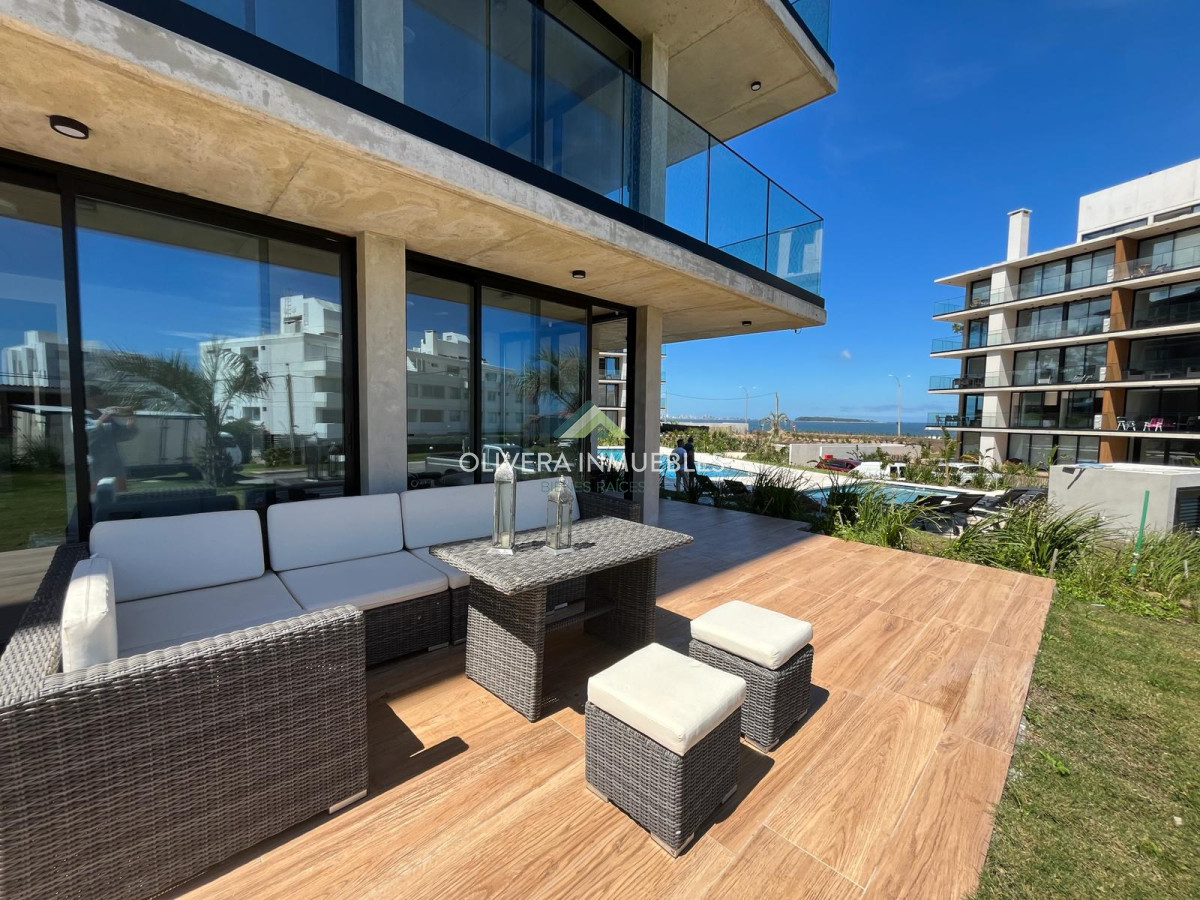 Apartamento ID.11435 - Apartamento en venta, alquiler anual o alquiler de verano  de 2 dormitorio en Playa Mansa, Punta del Este