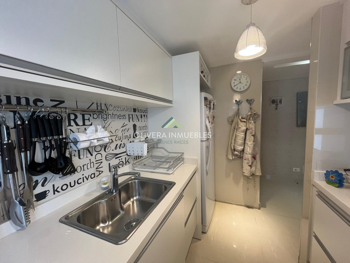 Apartamento ID.13713 - Apartamento en venta a pasos del mar, Punta del Este