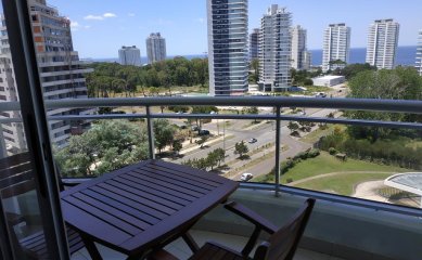 Apto. de 2 dormitorios en venta, Punta del Este