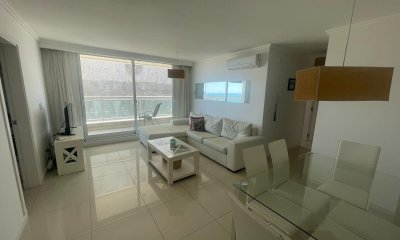 Apartamento en venta de dos dormitorios en edificio Cruceros2