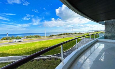 HERMOSO APARTAMENTO CON VISTA AL MAR