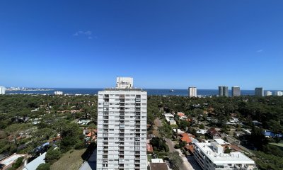VENTA-ALQUILER TEMPORAL PENTHOUSE HERMOSO