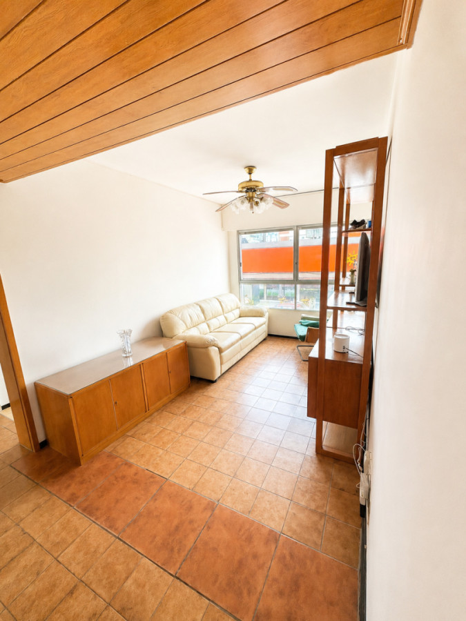 Venta de apartamento 2 dormitorios y 2 baños en Peninsula Punta del este 