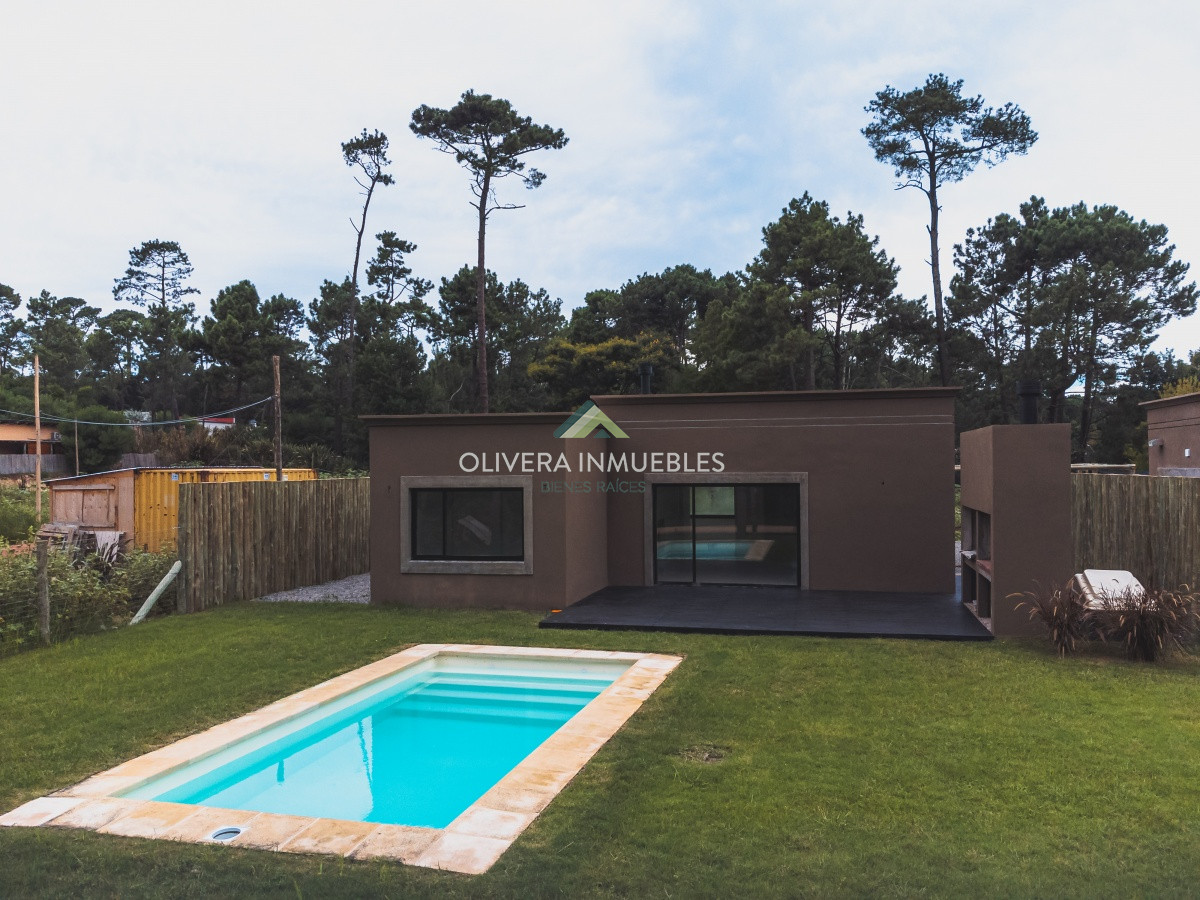 Casa ID.9922 - VENTA DE CASAS EN BARRIO PRIVADO