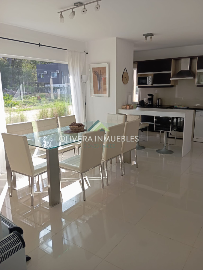 Casa ID.13760 - Hermosa casa en venta, Solanas country-Punta del Este