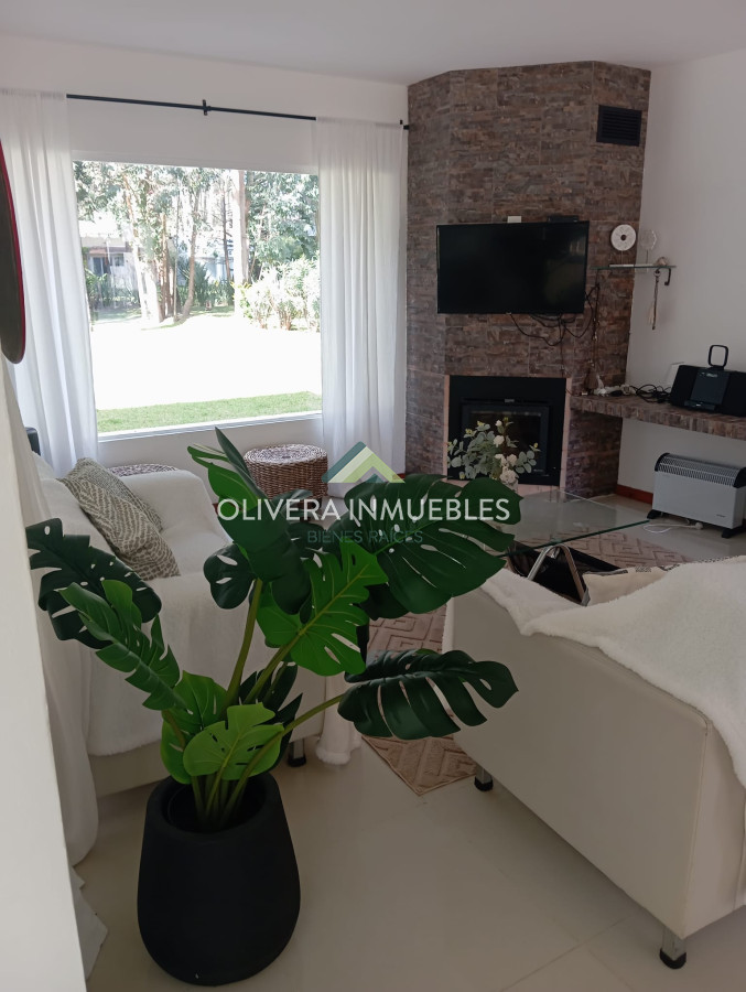 Casa ID.13760 - Hermosa casa en venta, Solanas country-Punta del Este