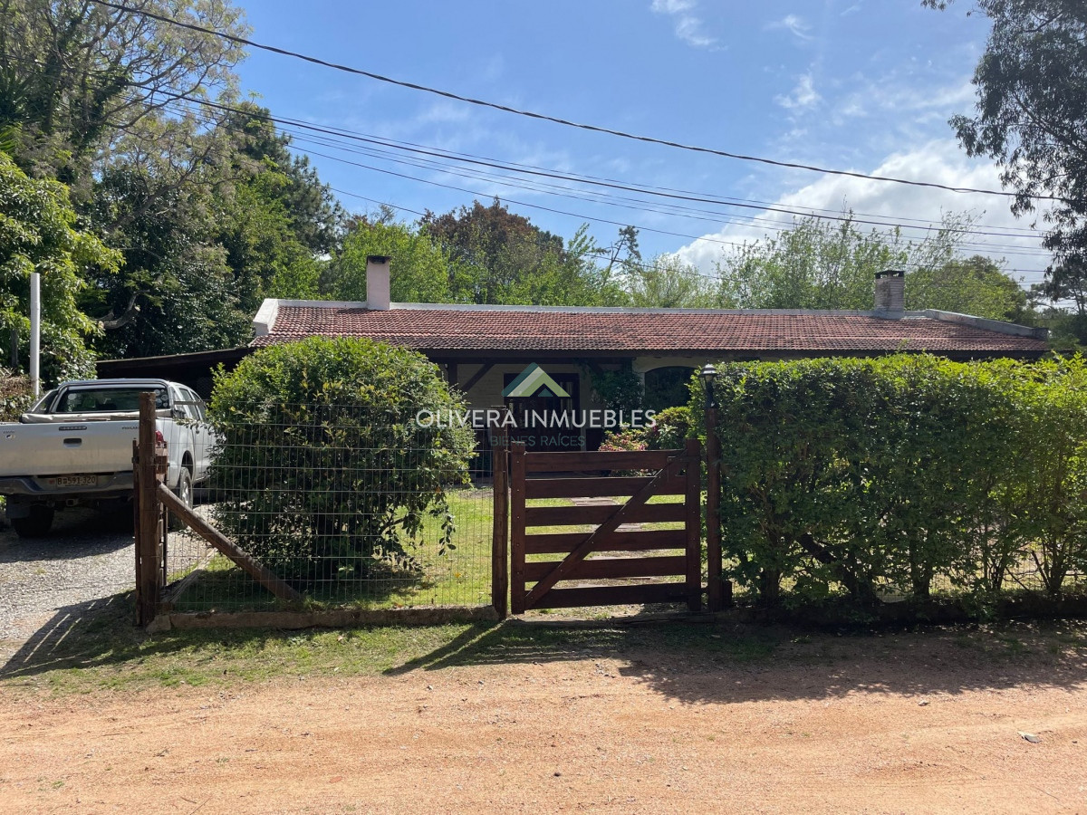 Casa ID.10710 - Casa en alquiler de temporada-Punta del Este